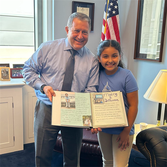 Rep. Morelle meets with Isabella from JDRF