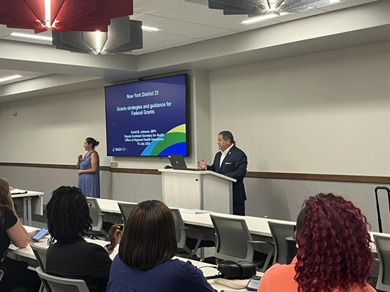 Congressman Morelle speaks at a grants seminar.