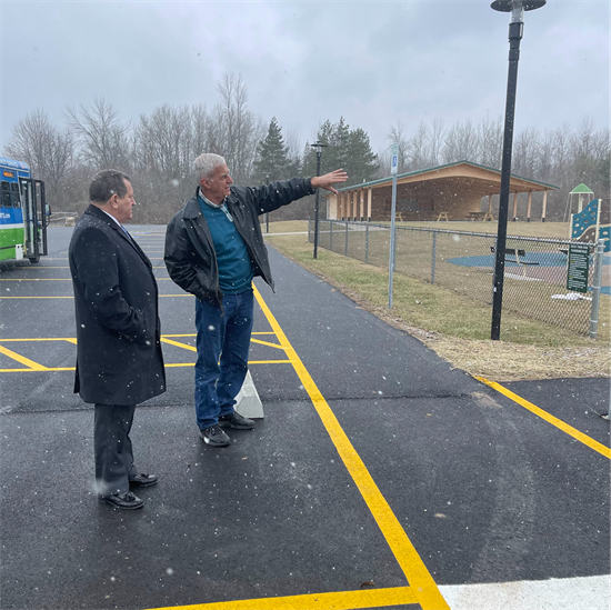 Rep. Morelle visits Yates Town Park with Supervisor Simon