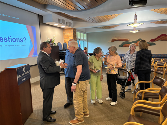 Congressman Morelle meets with seniors at the Jewish Home.