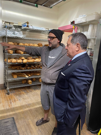 Rep. Morelle visits Flour City Bread