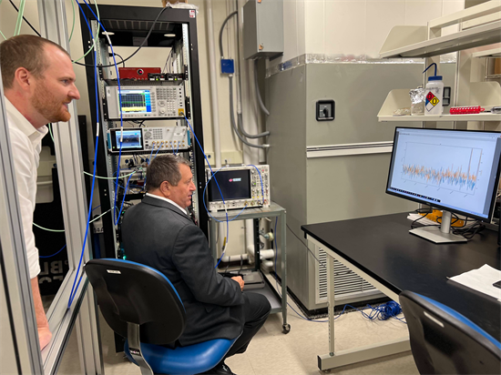 Rep. Morelle continues his tour of the University of Rochester quantum lab