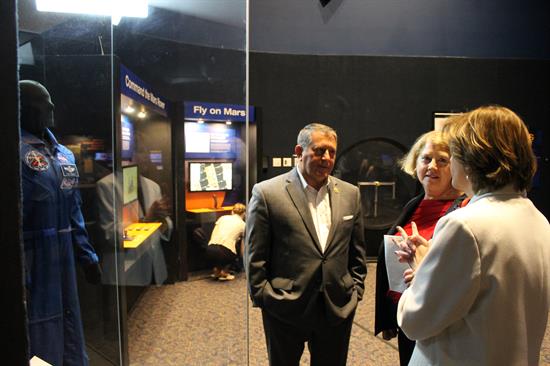 Congressman Morelle and Deputy Admin. Melroy visit the planetarium