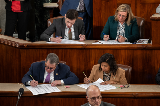 Congressman Morelle serves as a teller for the presidential election certification